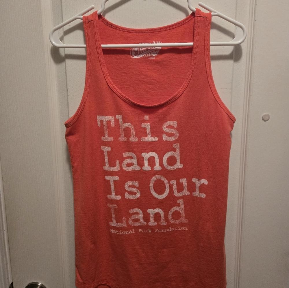 Old NAVY Tank ToP